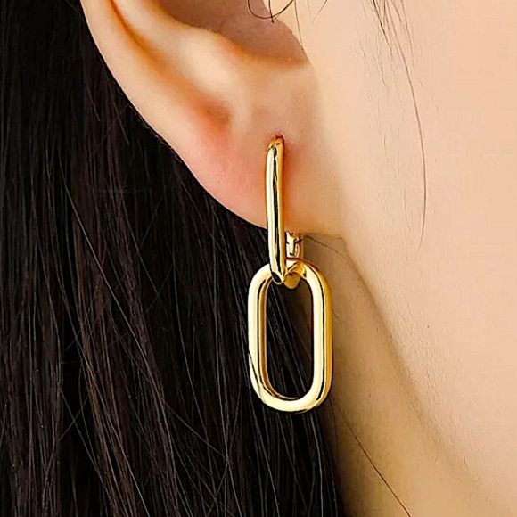 18K GOLD PLATED INTERLOCKING O SHAPED EARRINGS - Picture 10 of 10